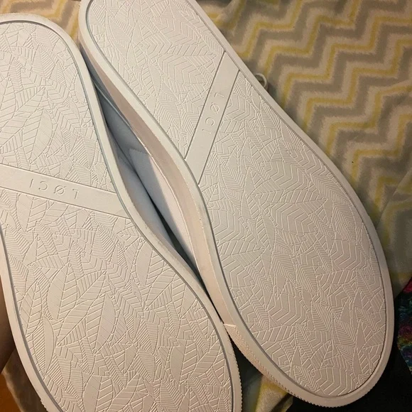 LØCI white sneakers (NEW) size 40 - Picture 7 of 8